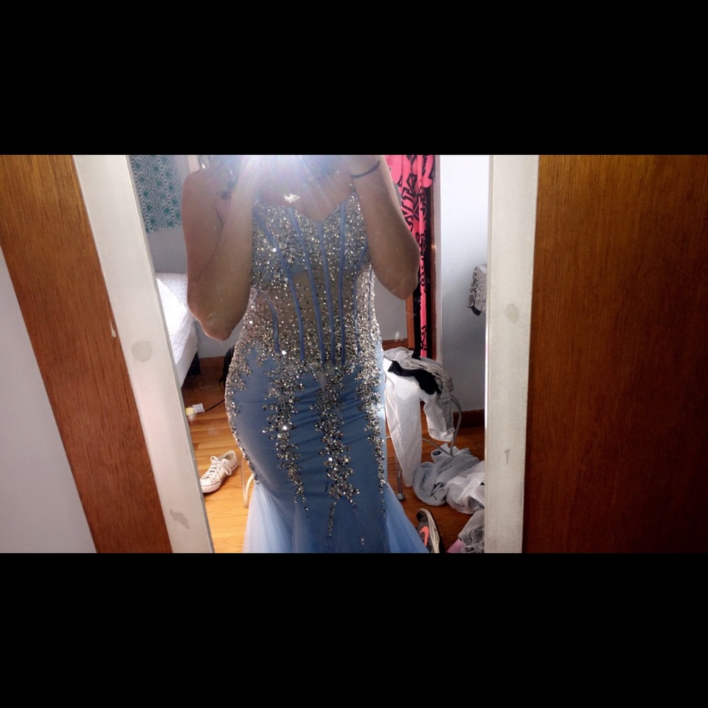 Blue beautiful prom dress:)